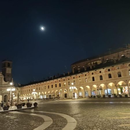 Il Castello Delle Dame - Il Maschio Apartment Vigevano Exterior photo